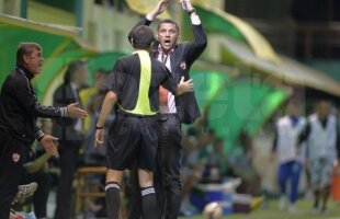 EXCLUSIV » Dinamoviştii acuză arbitrajul: "Am avut cel puţin un penalty! Să ne dea ce e al nostru"