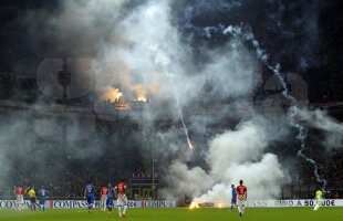 Bombardament » Fanii croaţi au oprit 10 minute derbyul cu Italia: au lansat torţe şi fumigene