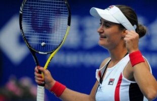 Românilor le merge bine la Australian Open! Monica Niculescu şi Florin Mergea s-au calificat în turul doi la proba de dublu