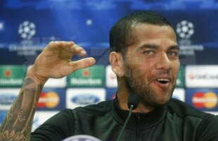 VIDEO Jurnaliştii l-au întrebat la ce echipă va juca în sezonul viitor, Dani Alves a reacţionat într-un mod neaşteptat