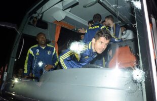 VIDEO+FOTO Ambuscadă pe autostradă » Au vrut să ucidă Fenerul! Ultraşii lui Trabzonspor au tras cu arme de vînătoare asupra autocarului lui Fenerbahce