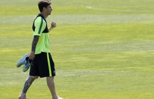 FOTO Messi a fost "săltat" de UEFA » Motivul pentru care argentinianul nu a fost prezent la festivitatea lui Xavi