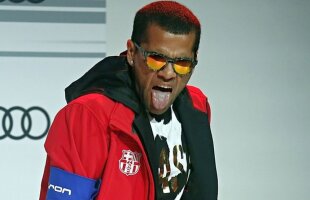 Dezvăluiri » Dani Alves a jucat tare la negocierile cu Barcelona: cît cîștigă brazilianul pe sezon și ce bonus a primit pentru a continua în blau-grana