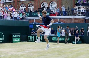 VIDEO SHOT OF THE DAY » Andy Murray a distrus Franţa şi a reuşit o lovitură magnifică împotriva lui Simon