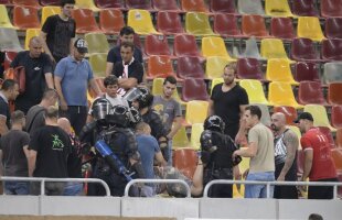 VIDEO+ FOTO Scandal la finalul meciului Steaua - Dinamo » Un fan dinamovist a fost luat pe sus de jandarmi