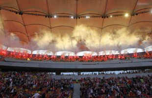 VIDEO+FOTO Atmosferă incendiară creată de suporterii lui Dinamo în memoria lui Hîldan: un inel de "foc" a înconjurat arena