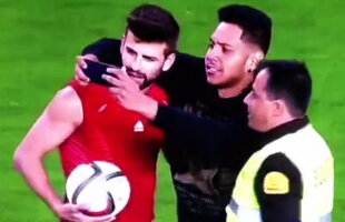 Un fan a intrat pe teren şi şi-a făcut un selfie cu Pique la finalul meciului Spania - Luxemburg