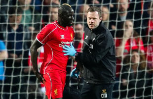 Lovitură pentru Liverpool! Sakho s-a accidentat grav cu Crystal Palace și va lipsi două luni!