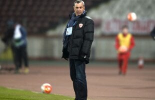 Tensiuni la Dinamo » Mircea Rednic se ia de doi jucători de bază: "Nu mai vreau să am fotbaliști ca ei"