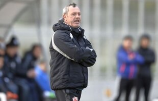 Rednic a luat foc în finalul ultimului amical al lui Dinamo! S-a supărat pe un jucător » Măsură drastică şi mesajul antrenorului pentru fotbalist