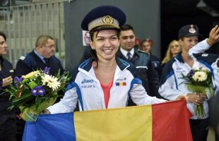 GALERIE FOTO Fetele noastre fac legea » Halep și colegele de Fed Cup, îmbrăcate în uniformă