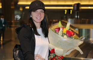 Primire cu flori » Surpriză din partea organizatorilor pe aeroportul din Doha pentru Simona Halep