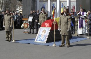 GALERIE FOTO Iolanda Balaș-Soter a fost înmormântată cu onoruri militare » Multiple personalități au condus-o pe fosta campioană pe ultimul drum