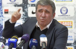 VIDEO Ședință inedită în vestiarul Viitorului » Hagi și un fost arbitru au vorbit despre cele mai dificile faze de arbitraj