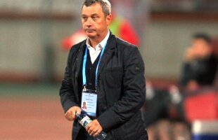 EXCLUSIV Situație de tot râsul la Dinamo » Rednic insistă pentru un jucător, dar clubul nu vrea să plătească o sumă infimă