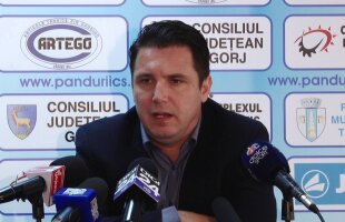 UPDATE Dezvăluiri incredibile! Ce s-a întâmplat în tribune la Pandurii - Steaua » Narcis Răducan, înjurat de primarul din Târgu Jiu