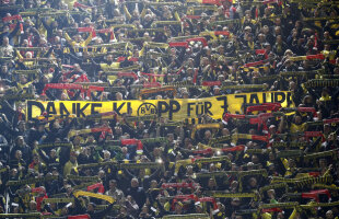 Jurgen Klopp ovaționat de toată lumea la revenirea în Dortmund: ”You'll never walk alone"