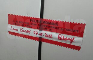 GALERIE FOTO Anchetă la sediul Puls » Poliția criminalistică a verificat și a sigilat ambulanța în care a fost transportat Ekeng la Urgență