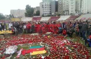 FOTO + VIDEO Imagini impresionante » Copiii de la Dinamo și ACS Steaua i-au adus un omagiu lui Ekeng