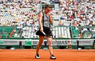 FOTO Halep a fost eliminată în optimi la Roland Garros după un meci care a durat două zile!