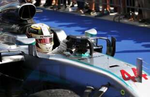 FOTO Schimbare de lider după jumătatea sezonului » Hamilton s-a impus în MP al Ungariei şi a trecut în faţa lui Rosberg