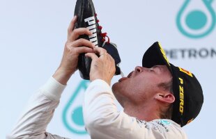 Dulcea şampanie din pantof! Hamilton a ratat victoria din cauza propulsorului monopostului său, care a luat foc! De ghinionul britanicului au profitat Ricciardo, Verstappen și Rosberg