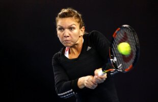 Înfrângere categorică pentru Simona Halep în optimile de finală de la Beijing! A făcut un meci dezastruos și a cedat în fața lui Shuai Zhang 