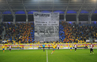 FOTO Show pentru legende » Petrolul a rememorat printr-un amical special victoria cu Liverpool