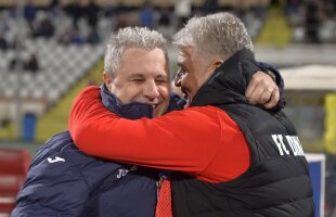 VIDEO + FOTO Gesturi de simpatie între Șumudică și galeria lui Dinamo, chiar sub privirile lui Ioan Andone » Cum a fost întâlnirea dintre cei doi antrenori