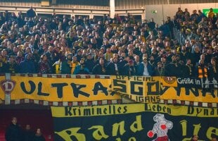 Amendă drastică pentru un club german, după ce fanii au aruncat cu un cap de taur din tribune 