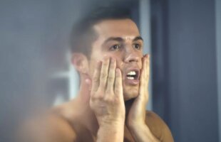 VIDEO Parodie cu Cristiano Ronaldo în prim plan » Portughezul joacă în Singur Acasă 2016