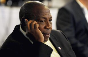 Ieșire necontrolată a selecționerului Africii de Sud » A sărit să-l bată pe președintele Federației!