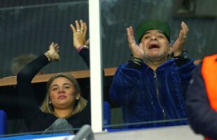 FOTO Maradona, cel mai înfocat suporter al Argentinei la finala Cupei Davis » Scorul este egal după primele două confruntări