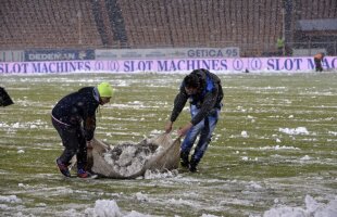 FOTO Deszăpezire cu mătura și lopata » Terenul de la Iași, acoperit de zăpadă