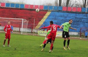În fieful naţionalei » O echipă din Liga a 2-a se antrenează în baza de la Mogoșoaia