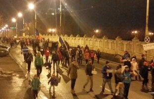 UPDATE / FOTO A cincea zi de proteste în România! 330.000 de români în stradă » Guvernul Grindeanu face pasul înapoi: "Vom abroga ordonanța"