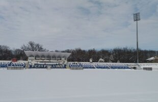 Reacție vehementă a lui Șumudică după ce a văzut imaginile cu stadionul de la Iași: "E inuman! Nu poți juca în asemenea condiții"