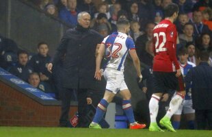 VIDEO Reacție neașteptată a lui Mourinho la golul primit de United în meciul cu Blackburn! "Diavolii" s-au văzut conduși după mai puțin de 20 de minute + Duel de foc în "sferturile" FA Cup