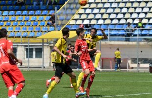 Alertă în fotbalul românesc! Doi jucători au contactat o boală contagioasă, iar oficialii vor amânarea următorului meci