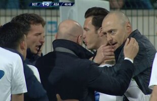 VIDEO Leo+Cătălin=Love » Golofca şi Grozavu, care acum câteva săptămâni erau actorii principali într-un scandal, s-au îmbrățișat la victoria cu ASA, 2-0, ca și cum nimic nu s-ar fi întâmplat