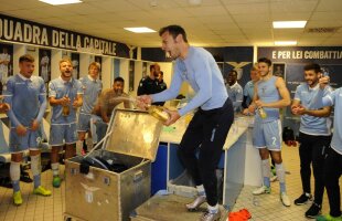 "Piramida fericirii" » Lazio a sărbătorit din plin calificarea în finala Cupei Italiei! Ștefan Radu a dat tonul distracției