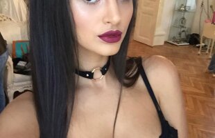 FOTO ”Haita” sexy » Iubitele și soțiile ”câinilor” impresionează alături de jumătățile lor: imagini incendiare