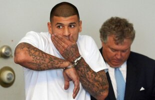 S-au descoperit trei bilete de adio lăsate de Hernandez » Fostul jucător de fotbal american i-ar fi scris iubitului său din închisoare