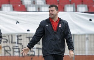 O nouă variantă pentru Contra: "Ar trebui să antreneze și Dinamo, și naționala"