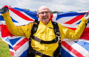 VIDEO Cel mai bătrân parașutist din lume are 101 ani