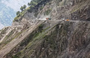 VIDEO Acesta este topul celor mai periculoase drumuri din lume. Unul este din România
