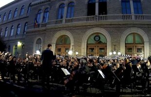 VIDEO Spectacol superb oferit de fanii lui U Cluj: au fredonat cântecele de galerie puse pe note, alături de Corul Operei Române