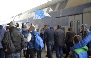 VIDEO+FOTO Suporterii lui CSU au luat cu asalt gara din Craiova! Au avut la dispoziție un tren în culorile echipei, iar CFR le-a transmis un mesaj special