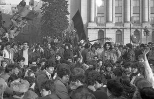 Parchetul General s-a întors din Iran » Pentru tinerii care n-au trăit acele vremuri: să fiți mândri de România, pentru că revoluția din decembrie 1989 a fost autentică, iar oamenii au stat curajoși în fața gloanțelor, a tancurilor și a TAB-urilor!