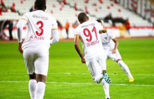 Șumudică și-a explicat gestul de la golul marcat de William de Amorim la debutul oficial la Kayserispor: "Pentru ei a fost"